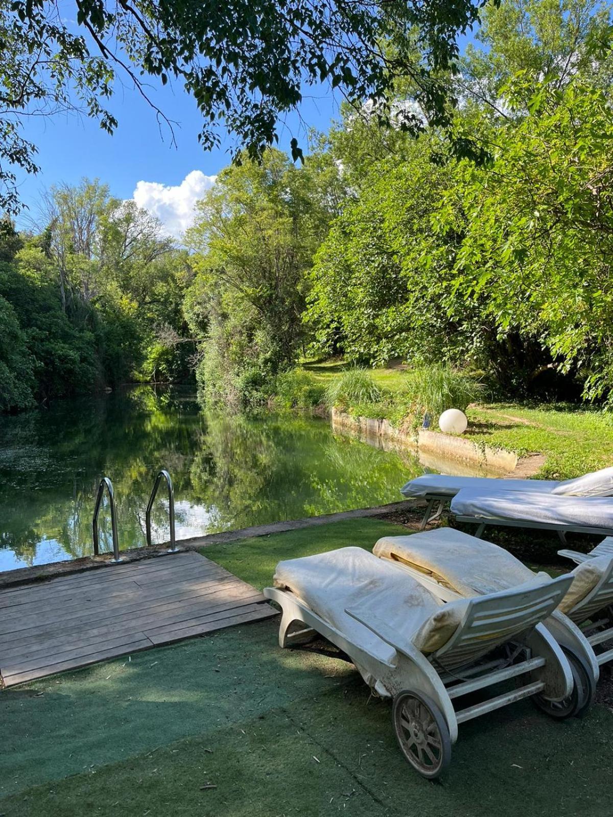 Petit Moulin Villa Le Cannet-des-Maures Exteriör bild